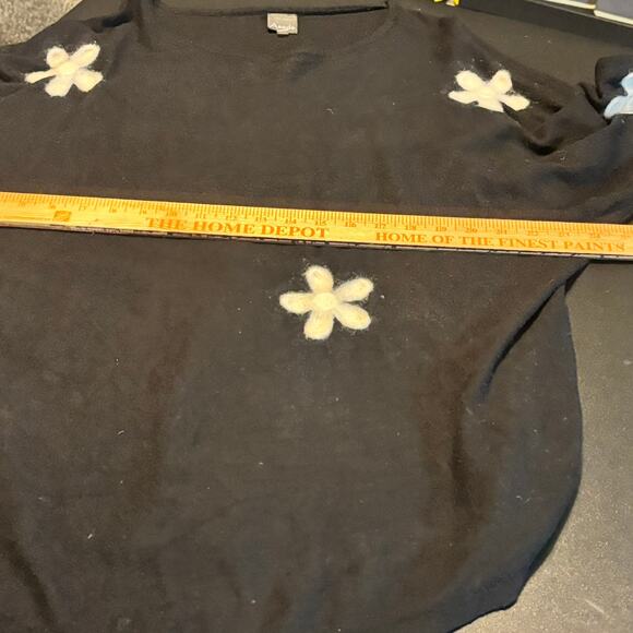 Aaeda Black Daisy Knit Sweater Long Sleeve Soft Floral Pullover Top 1X - Picture 5 of 6